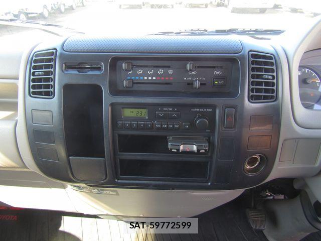 Toyota TOYOACE 2003-11 7729923-14