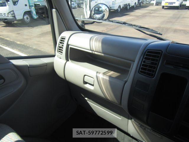 Toyota TOYOACE 2003-11 7729923-18