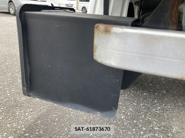 Toyota TOYOACE 2012-08 7729908-18