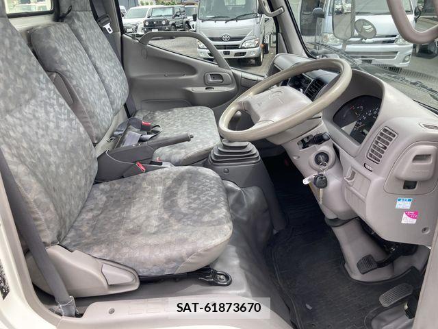 Toyota TOYOACE 2012-08 7729908-5