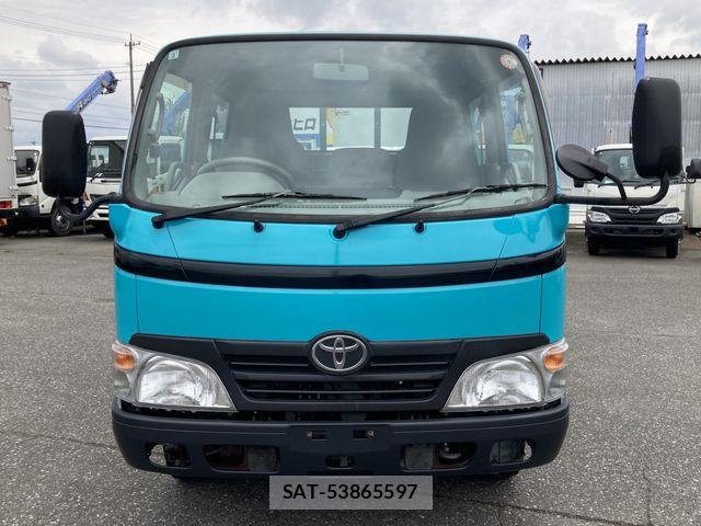 Toyota TOYOACE 2011-03 7729918-20
