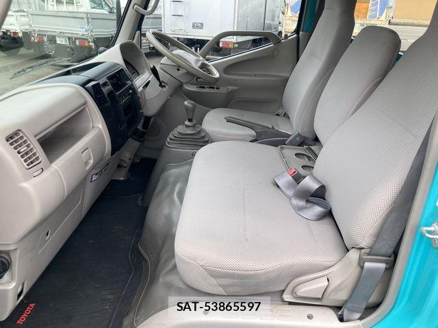 Toyota TOYOACE 2011-03 7729918-6