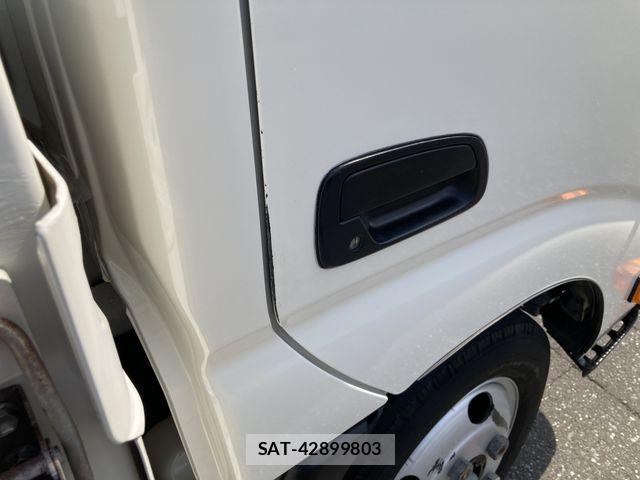 Toyota TOYOACE 2019-04 7729919-16