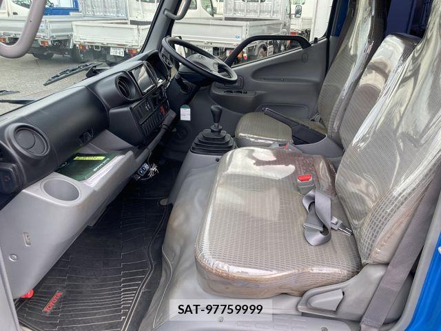 Toyota TOYOACE 2019-11 7729911-8