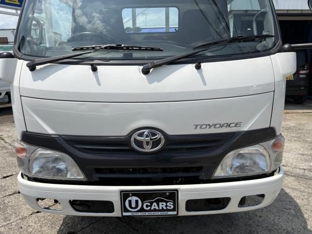 Toyota TOYOACE 2014-12 7737897-10