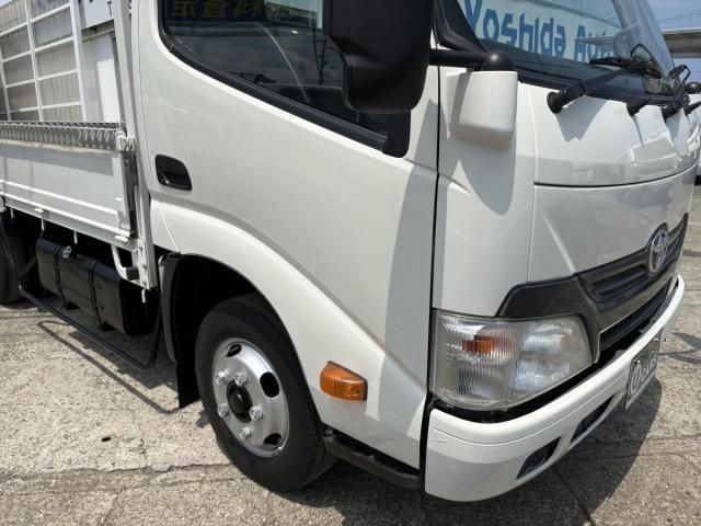 Toyota TOYOACE 2014-12 7737897-19