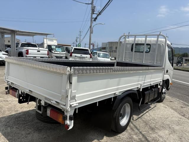 Toyota TOYOACE 2014-12 7737897-2
