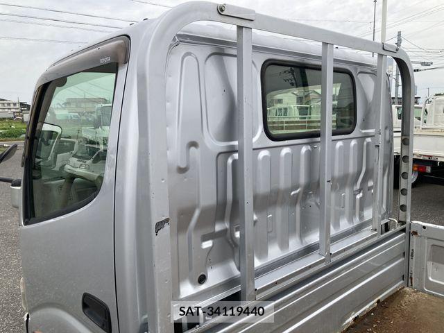 Toyota TOYOACE 2015-01 7789888-17