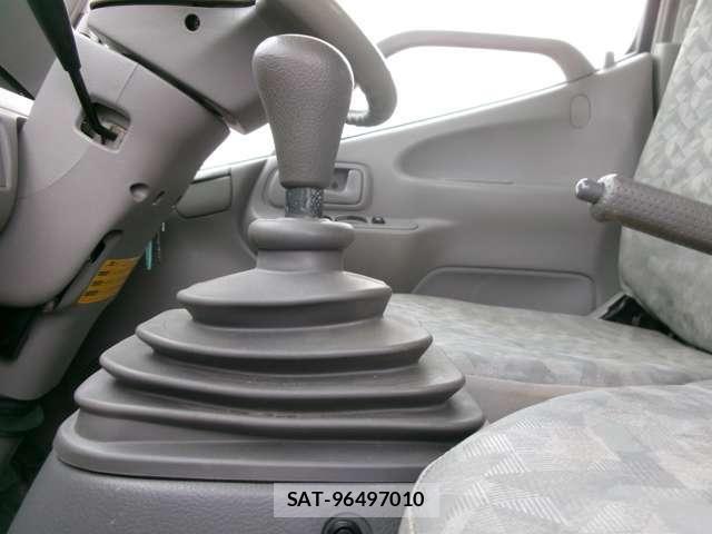 Toyota TOYOACE 2014-04 7789898-10