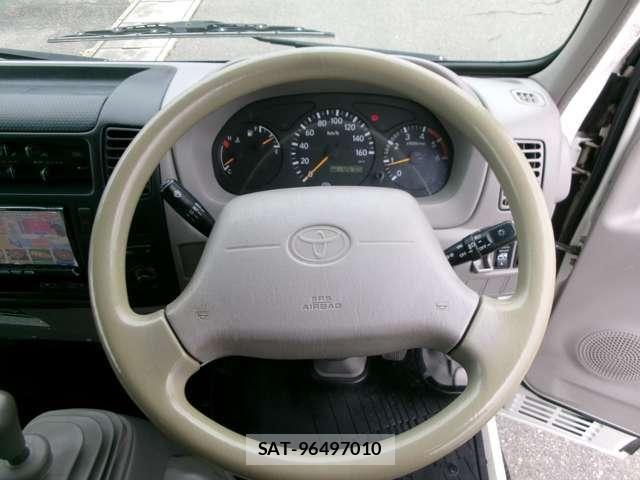 Toyota TOYOACE 2014-04 7789898-11