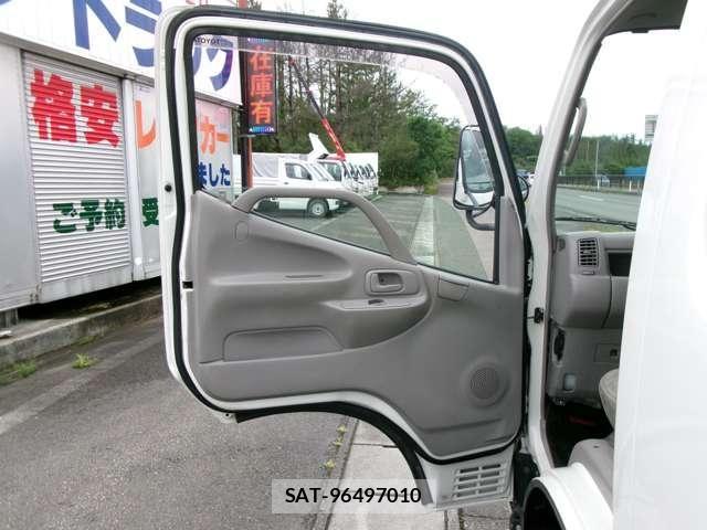 Toyota TOYOACE 2014-04 7789898-18