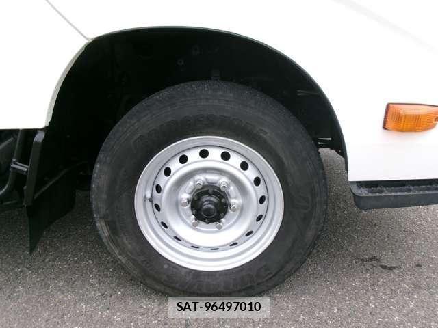 Toyota TOYOACE 2014-04 7789898-27
