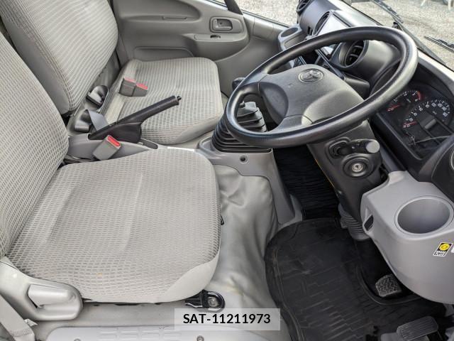 Toyota TOYOACE 2018-12 7964141-23