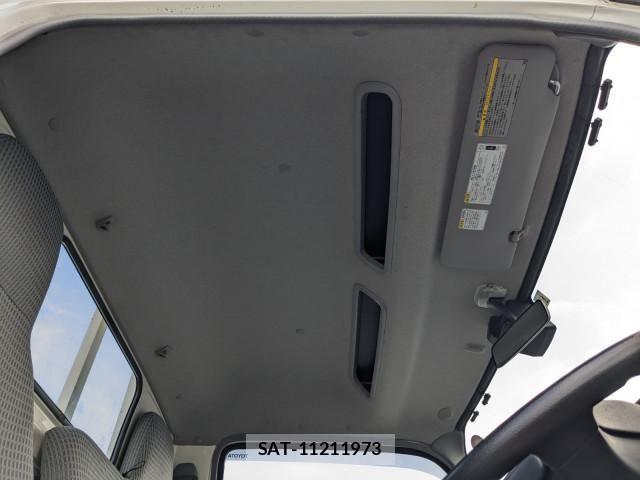 Toyota TOYOACE 2018-12 7964141-26