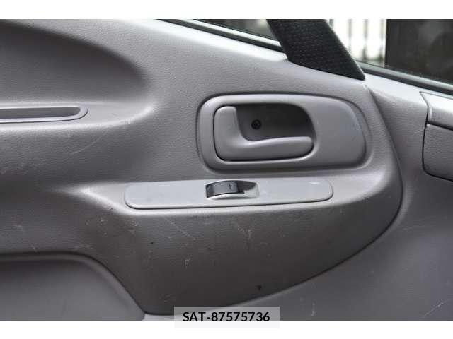 Toyota TOYOACE 2019-06 7964152-11