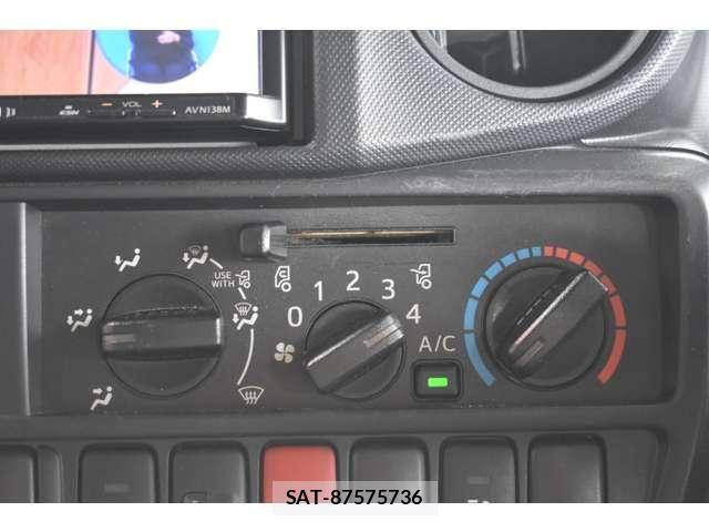 Toyota TOYOACE 2019-06 7964152-19