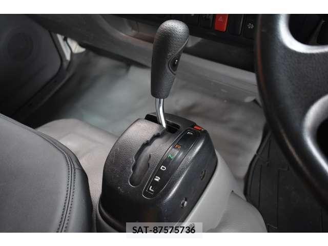 Toyota TOYOACE 2019-06 7964152-23