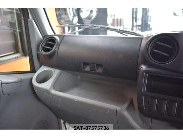 Toyota TOYOACE 2019-06 7964152-24