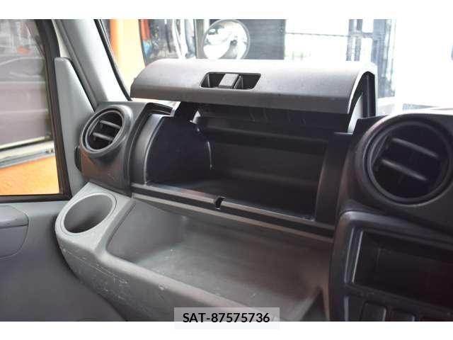 Toyota TOYOACE 2019-06 7964152-25