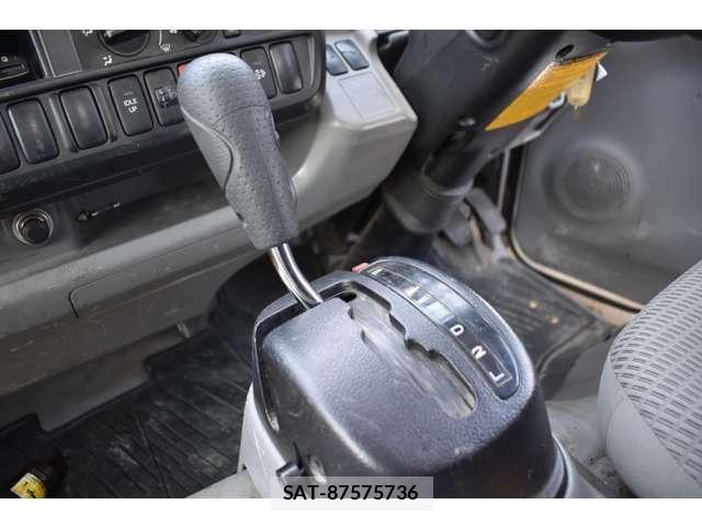 Toyota TOYOACE 2019-06 7964152-2
