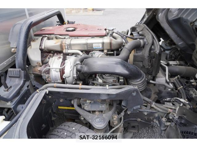 Toyota TOYOACE 2013-02 7964149-15