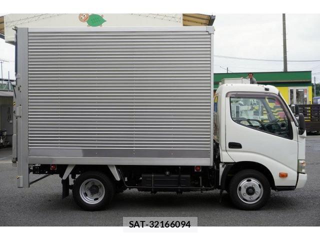Toyota TOYOACE 2013-02 7964149-4