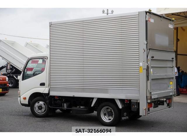 Toyota TOYOACE 2013-02 7964149-6
