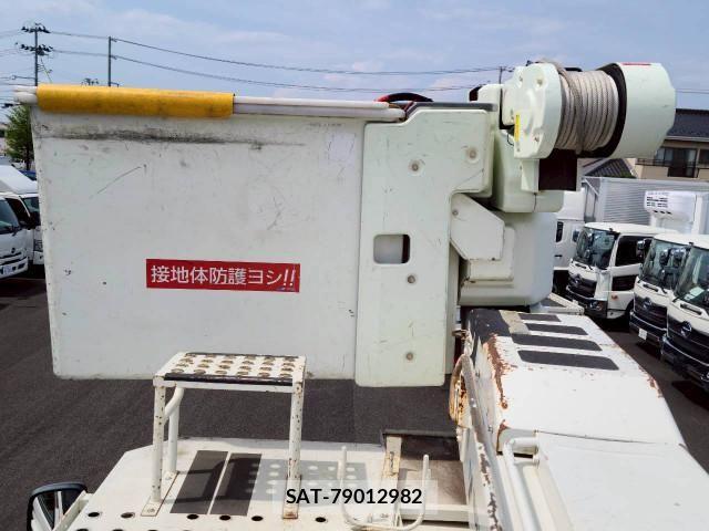 Toyota TOYOACE 2016-10 7964139-22