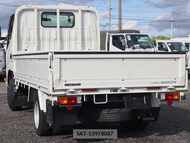 Toyota TOYOACE 2017-06 7964148-2