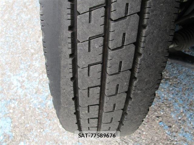 Toyota TOYOACE 2016-04 7981357-17