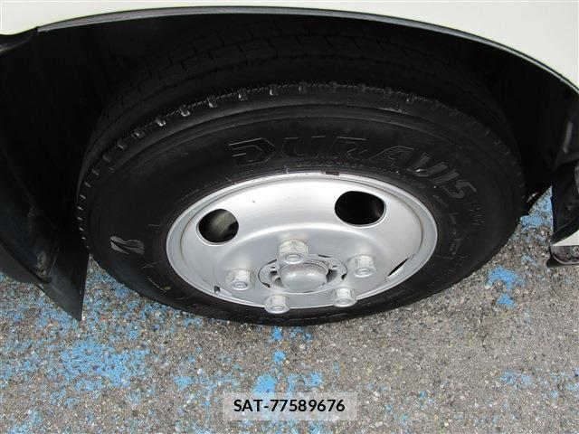 Toyota TOYOACE 2016-04 7981357-19