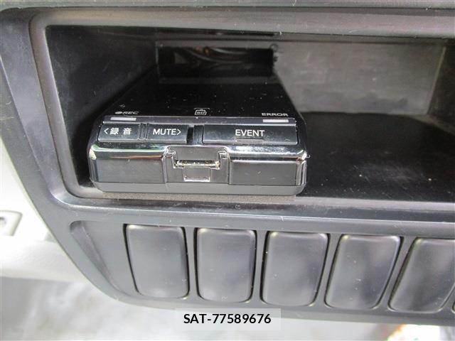 Toyota TOYOACE 2016-04 7981357-26