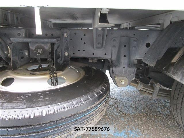 Toyota TOYOACE 2016-04 7981357-29