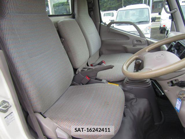 Toyota TOYOACE 2003-09 8038785-16