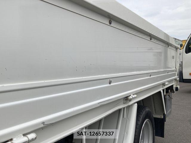Toyota TOYOACE 2013-05 8075946-12