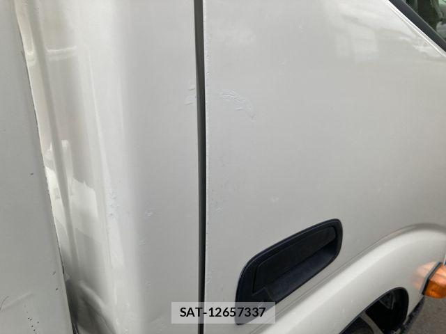 Toyota TOYOACE 2013-05 8075946-13