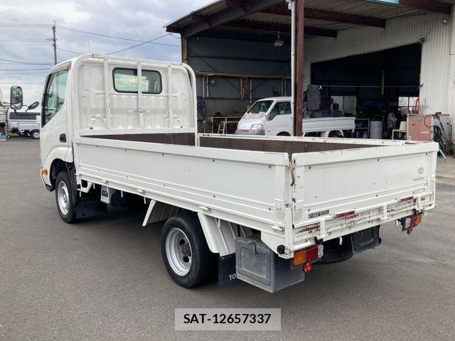 Toyota TOYOACE 2013-05 8075946-2