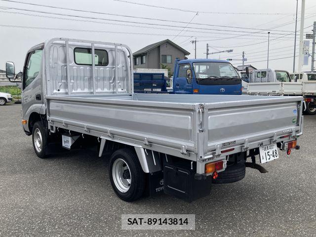 Toyota TOYOACE 2020-10 8075944-1