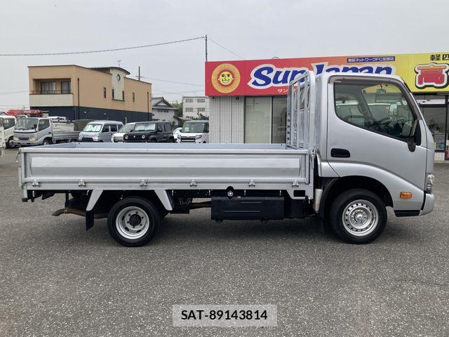 Toyota TOYOACE 2020-10 8075944-25