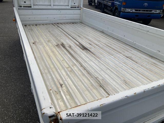 Toyota TOYOACE 2019-01 8075945-10
