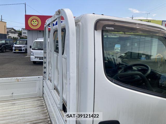 Toyota TOYOACE 2019-01 8075945-16