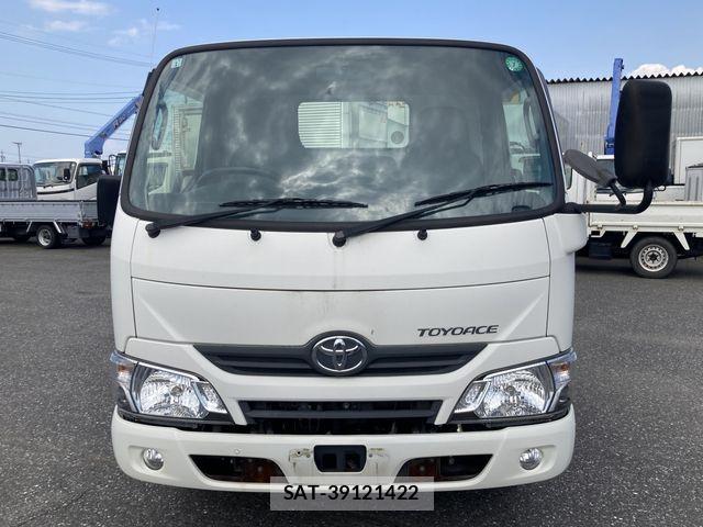 Toyota TOYOACE 2019-01 8075945-20