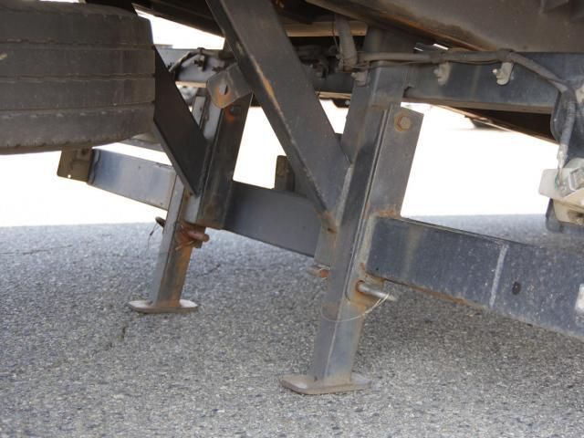 Toyota TOYOACE 2013-02 8186450-12