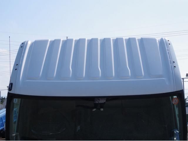 Toyota TOYOACE 2013-02 8186450-15