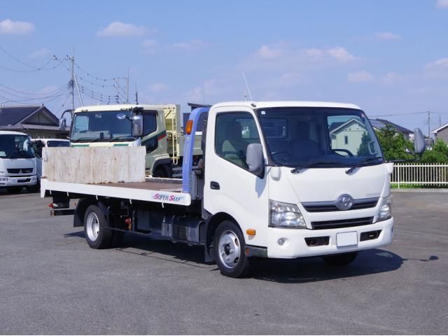 Toyota TOYOACE 2013-02 8186450-1