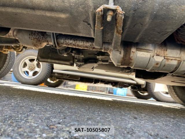 Toyota TOYOACE 2016-07 8210696-14