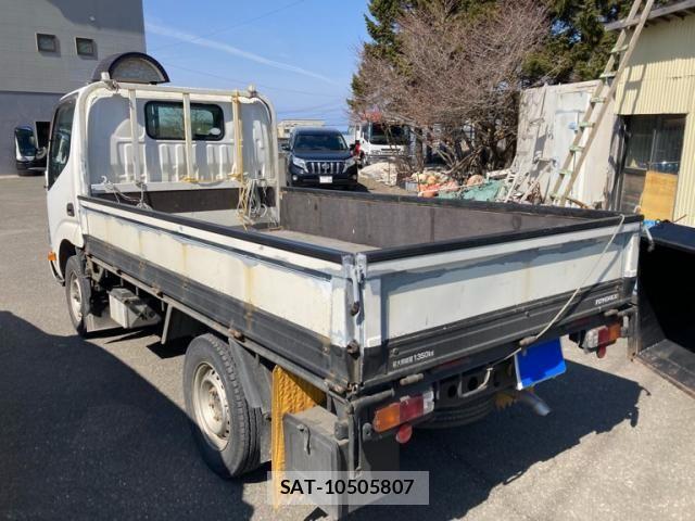 Toyota TOYOACE 2016-07 8210696-4