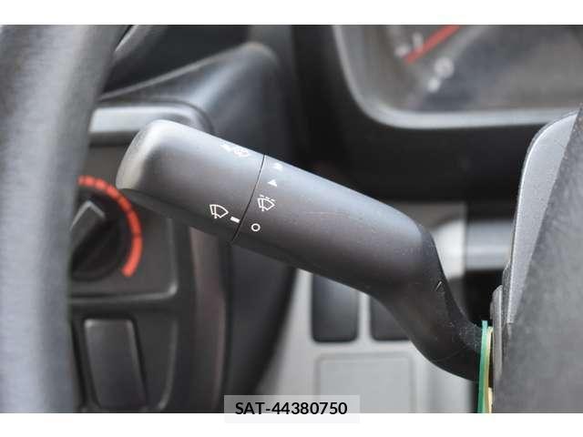 Toyota TOYOACE 2019-06 8210694-17