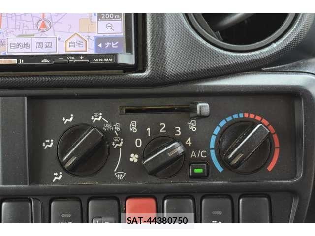 Toyota TOYOACE 2019-06 8210694-20