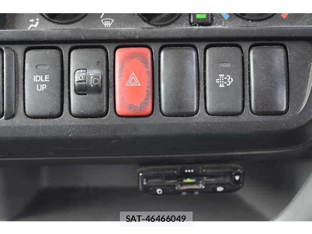 Toyota TOYOACE 2018-06 8210695-22